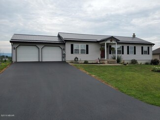 131 Meadow Green Dr, Mifflinburg, PA 17844