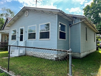 2205 Ohio Ave, Granite City, IL 62040
