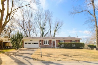 9402 Fredric Ct, Saint Louis, MO 63144