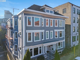 1714 NW Couch St Unit 10, Portland, OR 97209