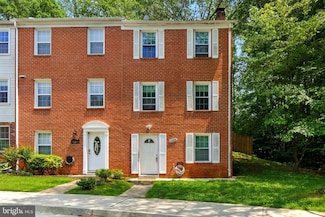14367 N Park Ct, Woodbridge, VA 22193