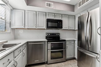 1704 Baird Farm Cir Unit 4212, Arlington, TX 76006