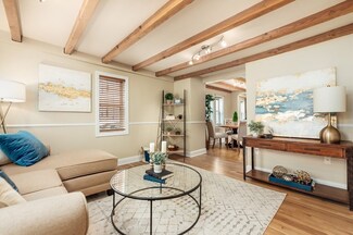 4 Cammetts Ct, Amesbury, MA 01913