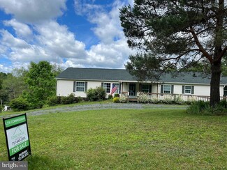 127 Copenhaver Rd, Falls Creek, PA 15840