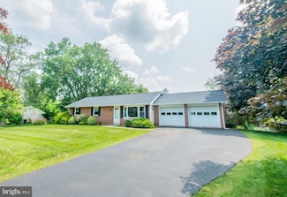 1525 Hilltop Rd, Downingtown, PA 19335