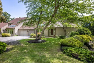 28 Wildwood Dr, Cape Elizabeth, ME 04107