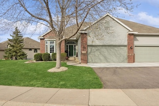 11354 Hillcrest Dr N, Champlin, MN 55316
