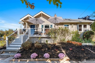 4824 SW Dawson St, Seattle, WA 98136