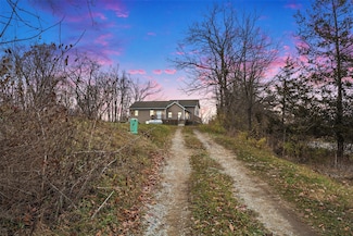 6840 S Meridian Rd, Hudson, MI 49247