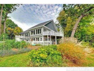 145 145 W Point-Court-, Tonka Bay, MN 55331