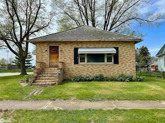 107 S Ohio Ave, Abingdon, IL 61410