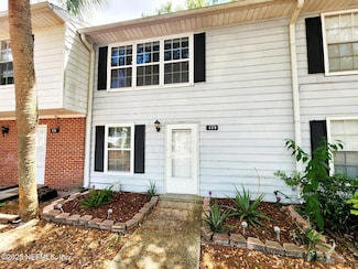 229 Kettering Ct, Orange Park, FL 32073