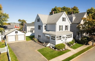 63-65 Harvard St Unit 1, Winchester, MA 01890