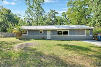 321 Wade Ave, Deland, FL 32724