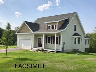 26 Rolling Hills Dr, Tilton, NH 03276