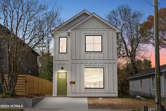 712 S 13th St, Wilmington, NC 28401