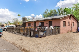 9047 N 11th St, Phoenix, AZ 85020