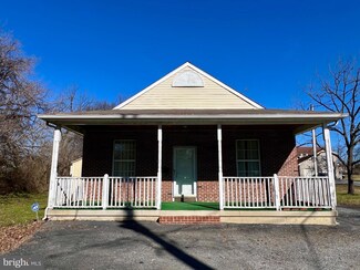 17 Kiamensi Rd, Wilmington, DE 19804