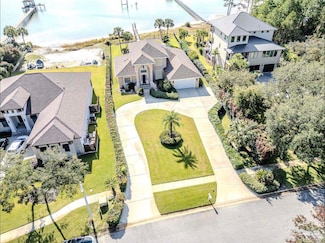 2012 Pritchard Point Dr, Navarre, FL 32566