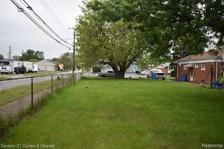 5910 N Waverly St, Dearborn Heights, MI 48127