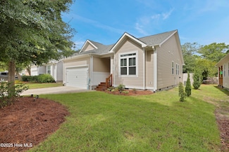215 NE 54th St, Oak Island, NC 28465