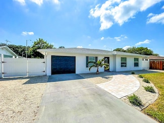 2845 Indianwood Dr, Sarasota, FL 34232