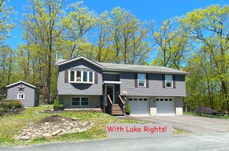 1009 Tennis Ln, Lake Ariel, PA 18436