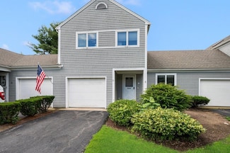 10 Heather Ln, Hope Valley, RI 02832