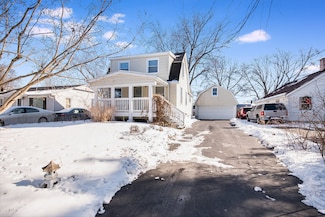 4009 N Park St, Westmont, IL 60559