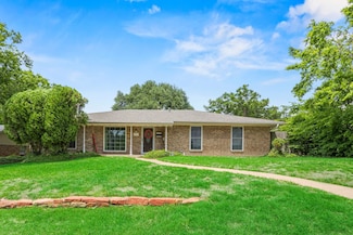 1411 Reynoldston Ln, Dallas, TX 75232