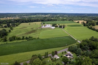 960 Sergeantsville Rd, Stockton, NJ 08559