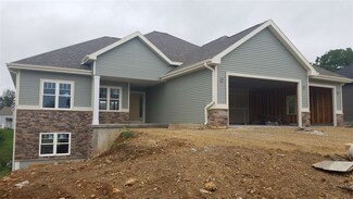 2913 Red Wolf Trail, Blue Mounds, WI 53517