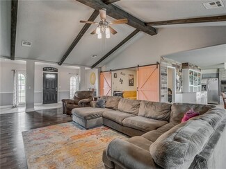 10304 S Harvey Ave, Oklahoma City, OK 73139