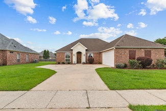 2053 High Point Dr, Zachary, LA 70791