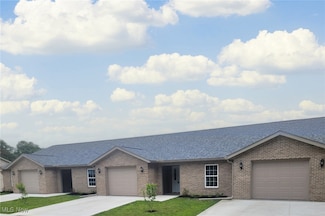 203 Knollton Dr, Millersburg, OH 44654