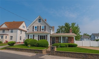 75 Gladstone St, Cranston, RI 02920