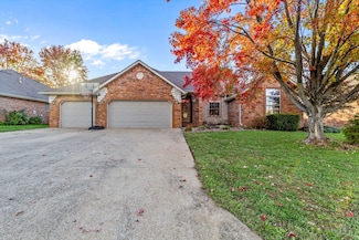 717 N Milton Dr, Nixa, MO 65714