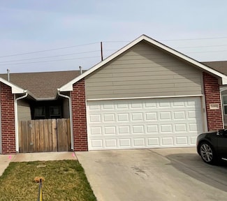 5480 N Colburn Ct, Bel Aire, KS 67220