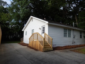 1519 Pepper Dr, Tallahassee, FL 32304