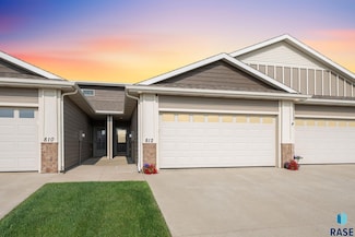 812 E El Dorado Ct, Sioux Falls, SD 57108