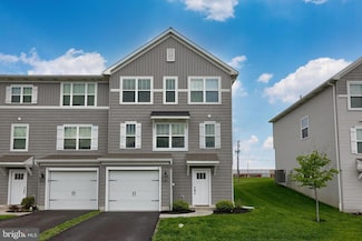 9 Southside Dr, Willow Street, PA 17584