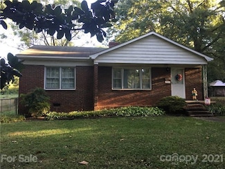 2801 Arnold Dr, Charlotte, NC 28205