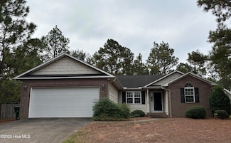 4 Monroe Ln, Pinehurst, NC 28374