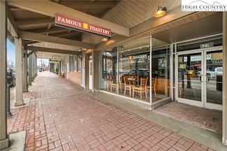 627 W King St, Boone, NC 28607
