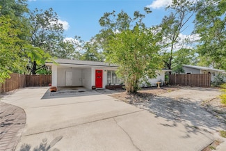 3861 NW 19th St, Gainesville, FL 32605