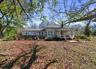 1673 State Route K, Pottersville, MO 65790