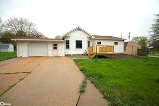 622 N 20th St, Clarinda, IA 51632