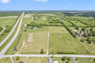 000 W Pinewood Dr, Robberson No. 2 Township, MO 65781
