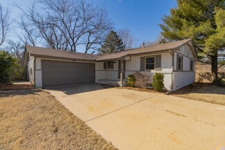 8915 W Douglas Ave, Wichita, KS 67209