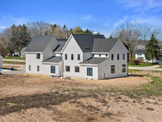 498 Bastle Wynd - Unit 10, Port Washington, WI 53074